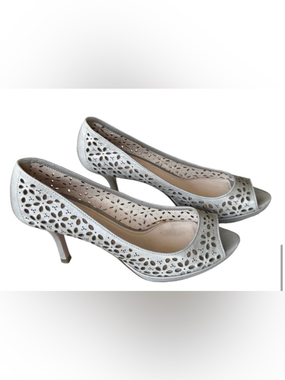 Prada Milano Decolte Powder Perforated Heels Pumps - Picture 9 of 12
